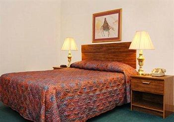 Fairbridge & Hotel 2*